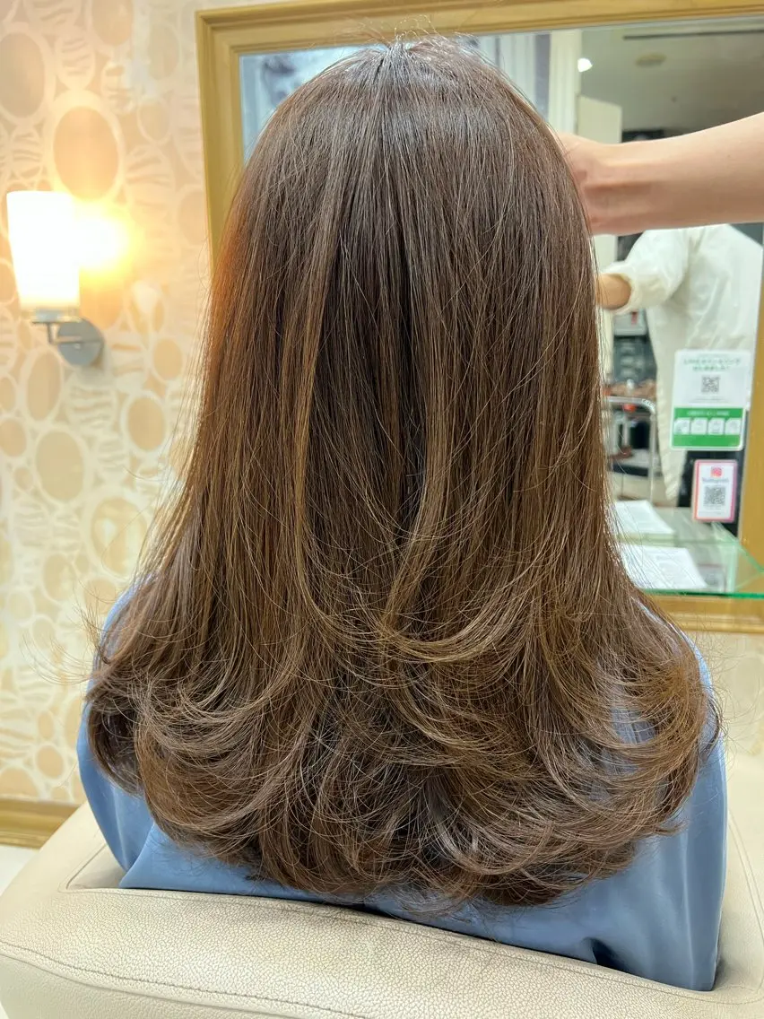 レイヤーカット✂️ ケラスターゼトリートメント付き✂️の写真