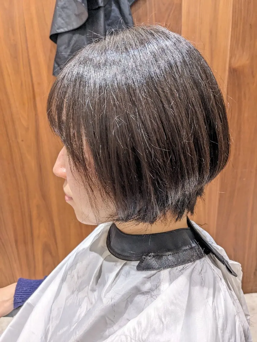 🍀女性限定🍀🌈ダメージカット🌈傷んでいる部分のみ2〜3センチのカットです✨シャンプー&トリートメント、ブローなしの写真
