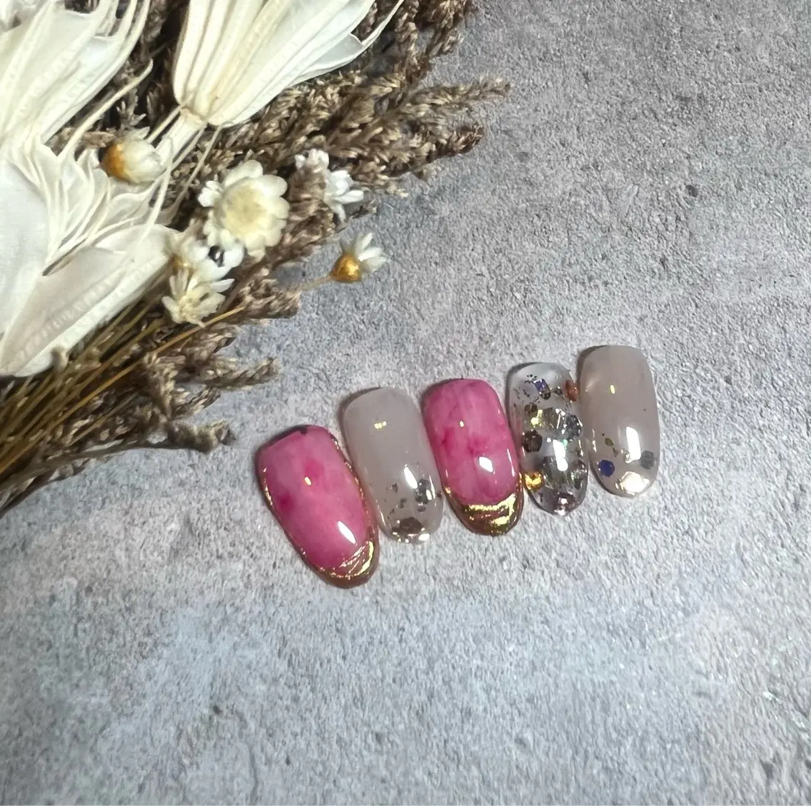 ショート 2DY NAIL SALONのネイルデザイン