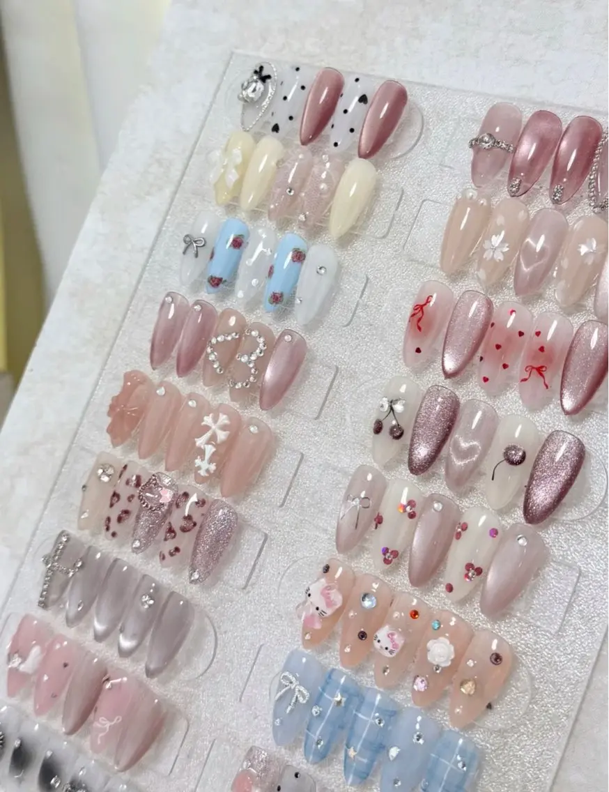 ネイル ハンドネイル 🍑 momo_nailのネイルデザイン