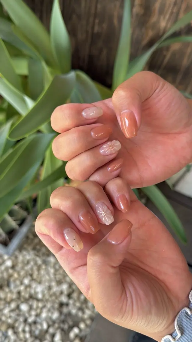 ネイル フラッシュネイル フラッシュマグ フットネイル フレンチネイル 韓国ネイル ハンドネイル SAKU nail 作島茜のネイルデザイン