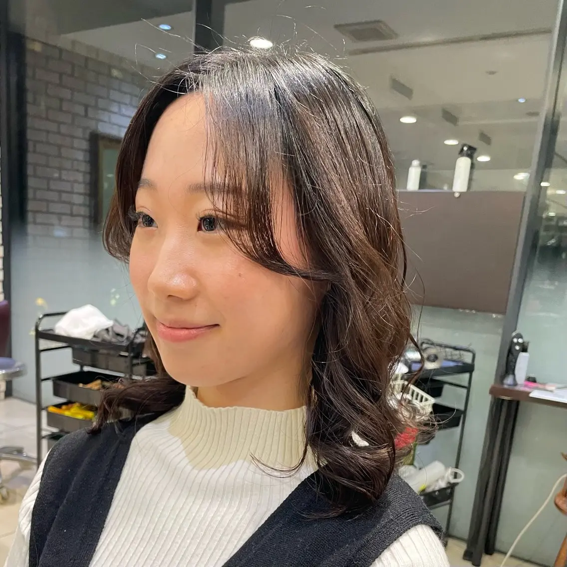 セミロング パーマ パーマ 韓国風パーマ🌿コテ 巻き風パーマ/るいのヘアスタイル