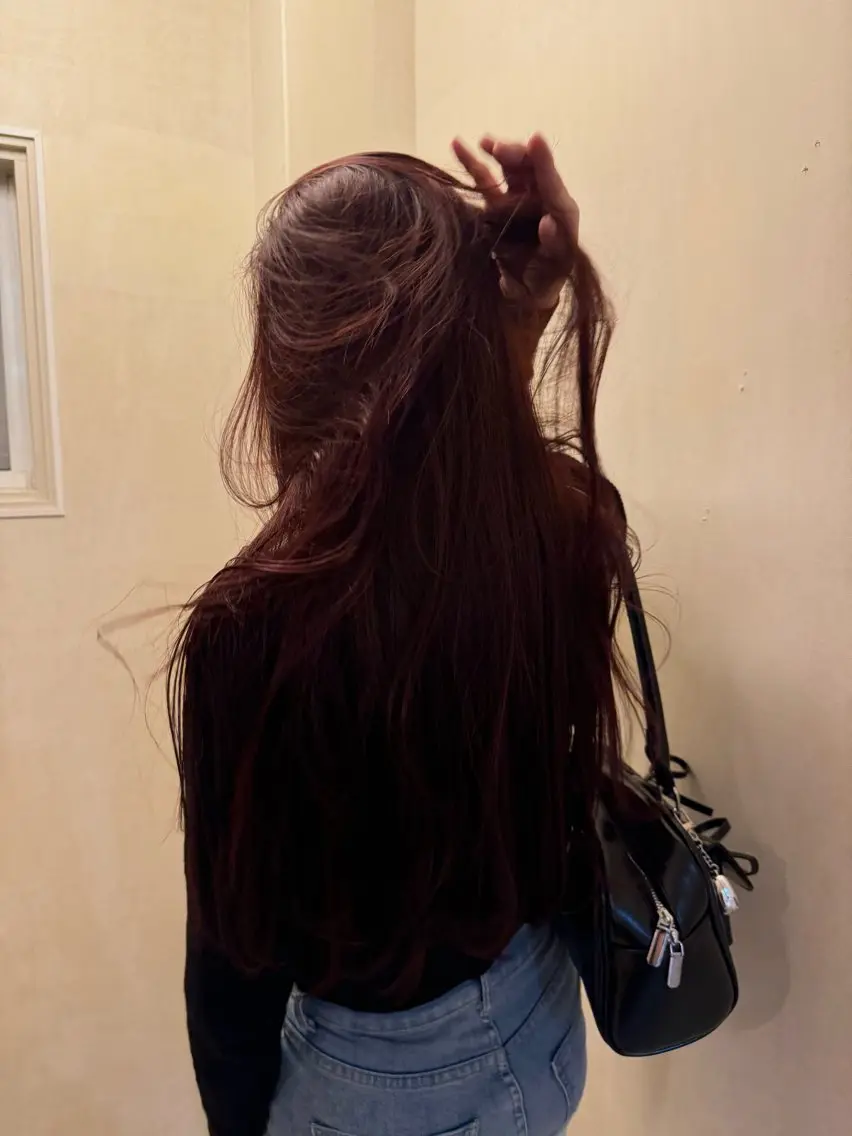 ロング ヘアカラー 薮 夏帆のヘアスタイル