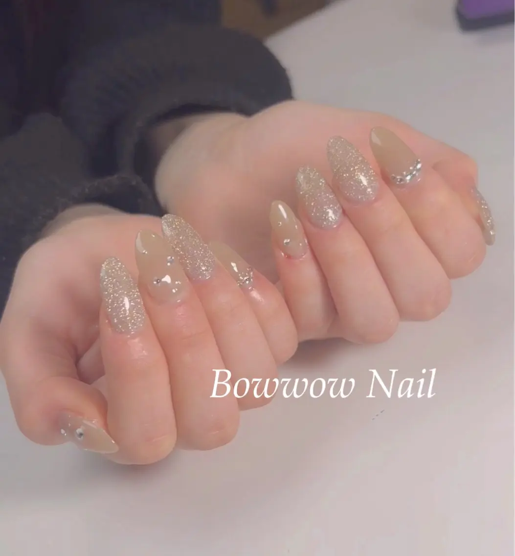 ネイル フラッシュネイル キラキラネイル ワンホンネイル Bow wow Nail さや🧸のネイルデザイン