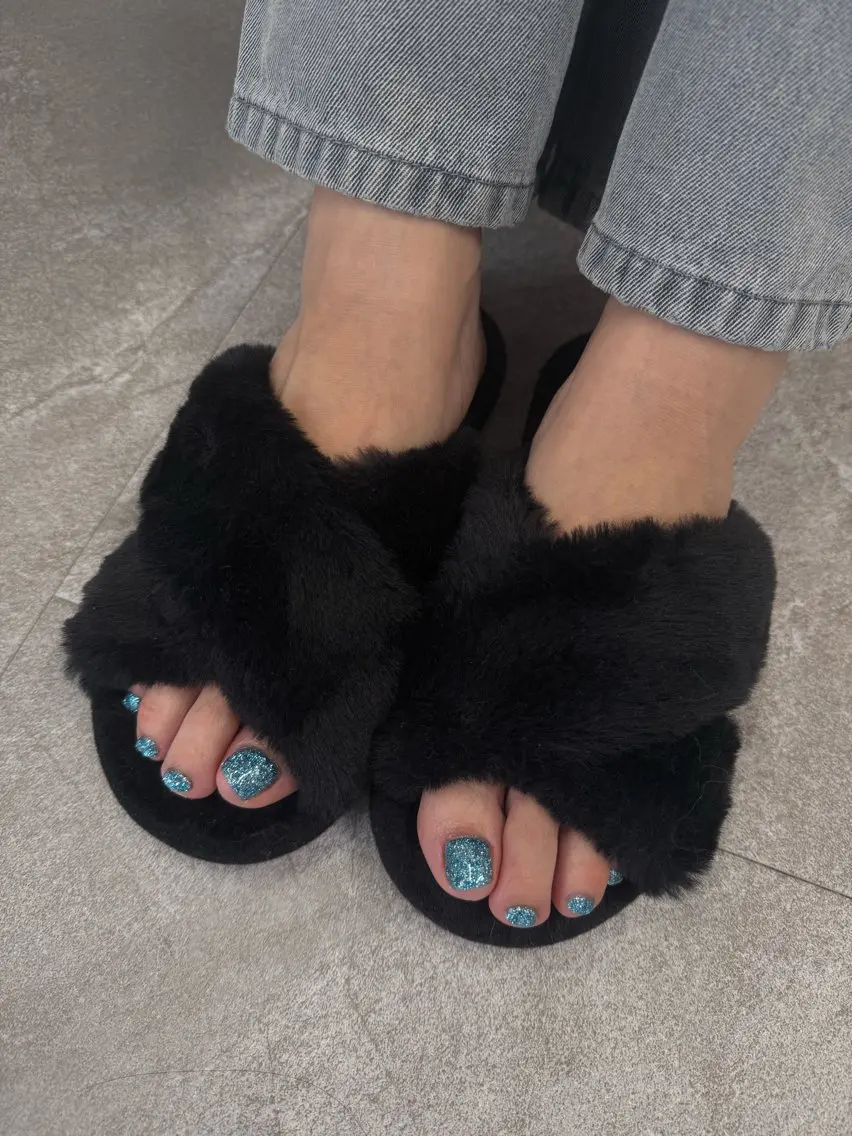 ネイル フットネイル lavia 🦋 RURIのネイルデザイン