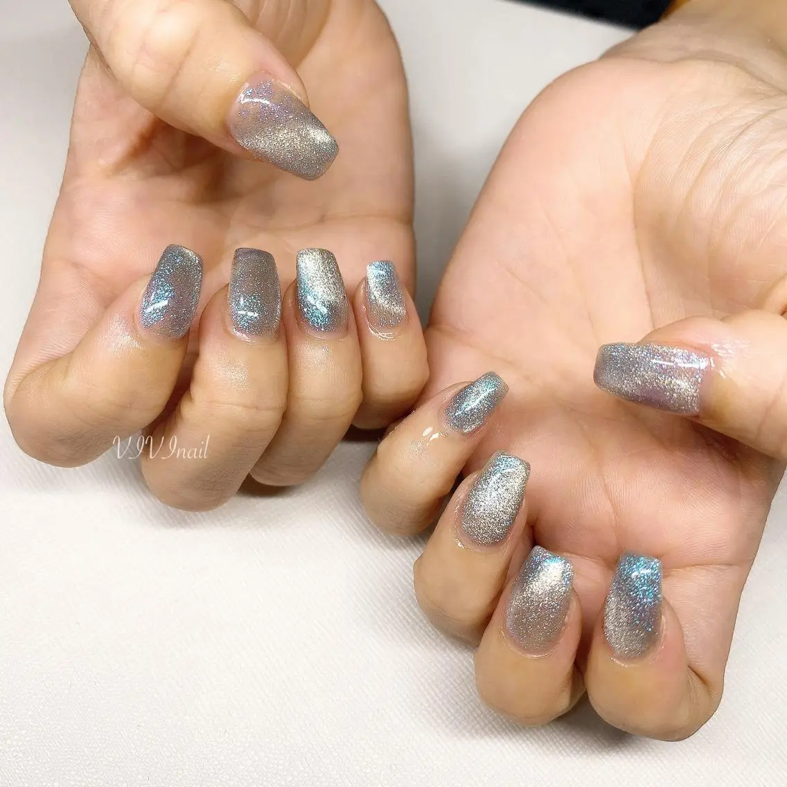 ネイル キラキラネイル マグネットネイル ハンドネイル vivi nailのネイルデザイン