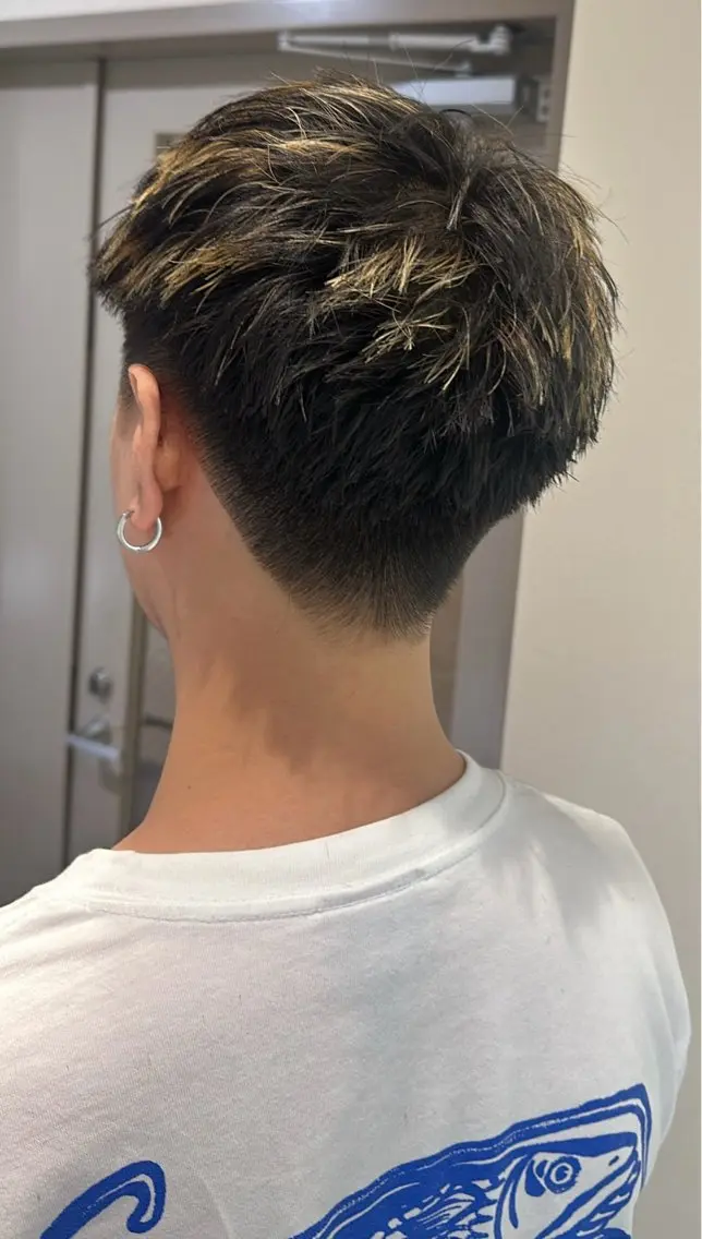 ショート メンズ 辻 萌海のヘアスタイル