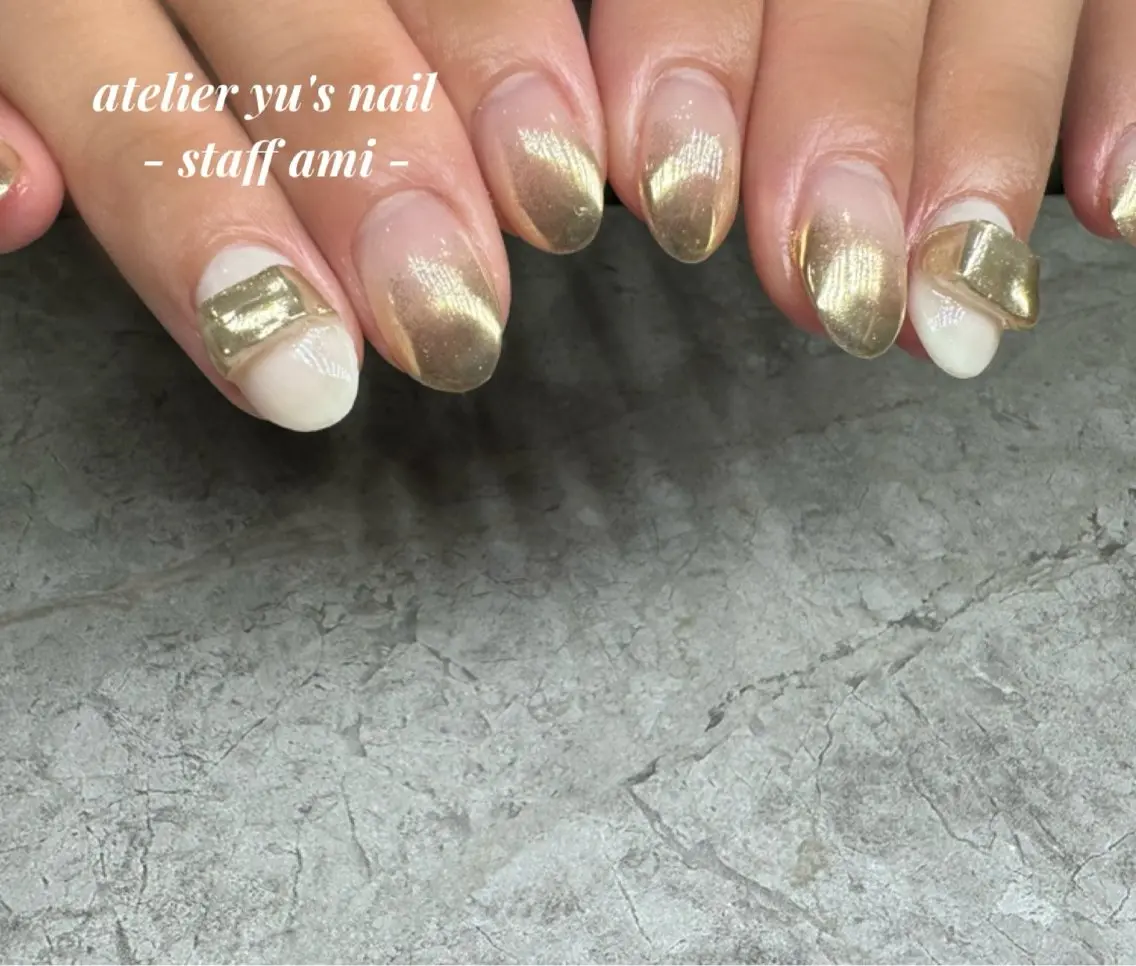ネイル ゴールド ミラーネイル シンプルネイル ハンドネイル ハンドケア atelier yu's nailのネイルデザイン
