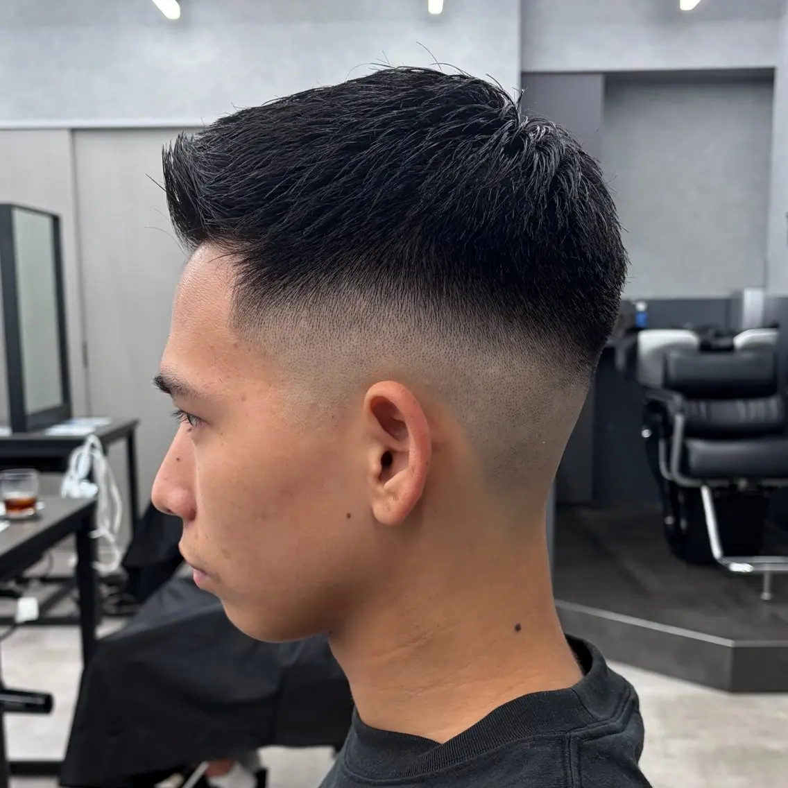メンズ フェードカット スキンフェード カット 志村 シュンスケのヘアスタイル