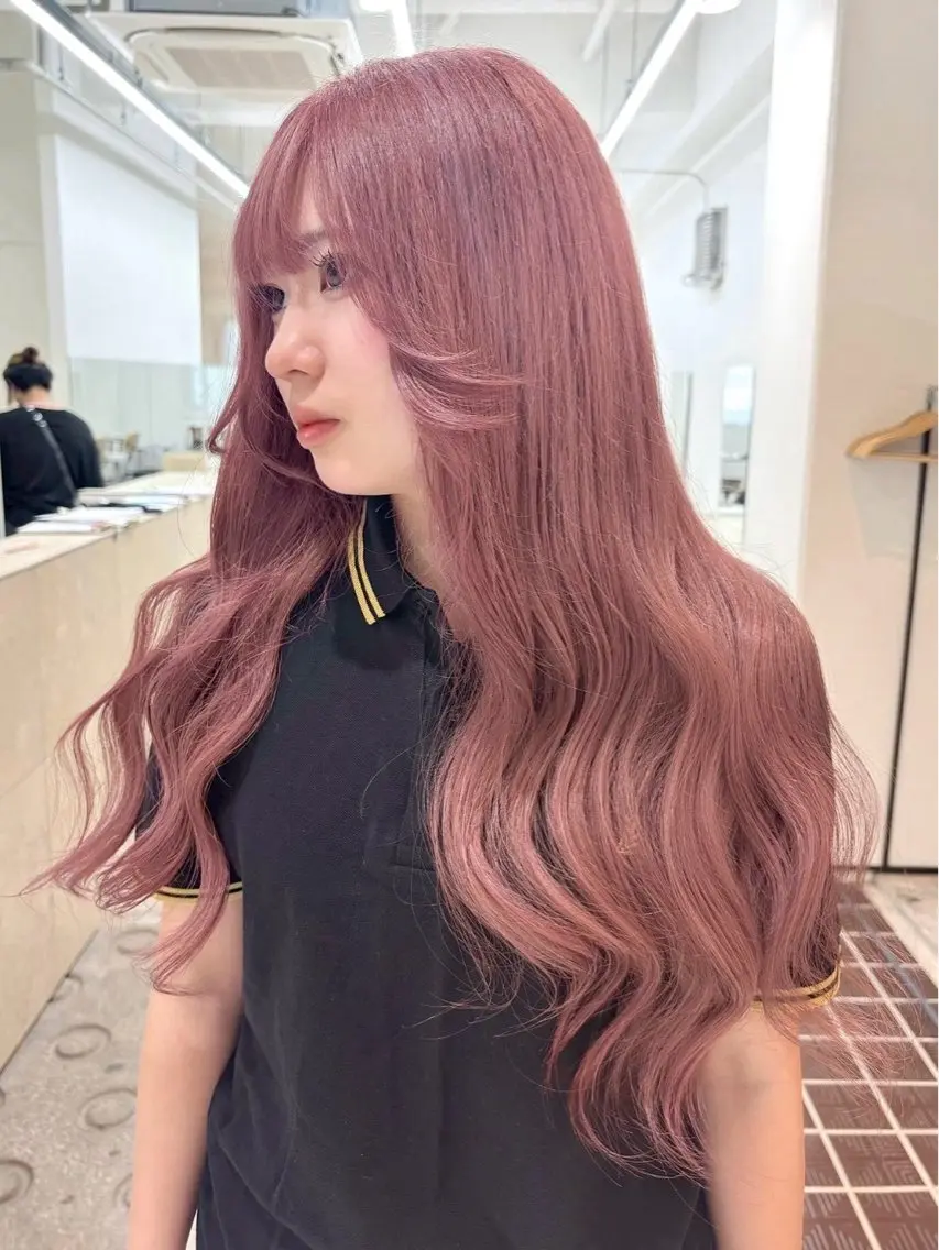 ロング カラー ブリーチ ケアブリーチ ハイトーンカラー ピンクカラー ヘアカラー トリートメント 暖色カラー🍒 ケアブリーチ/akiのヘアスタイル