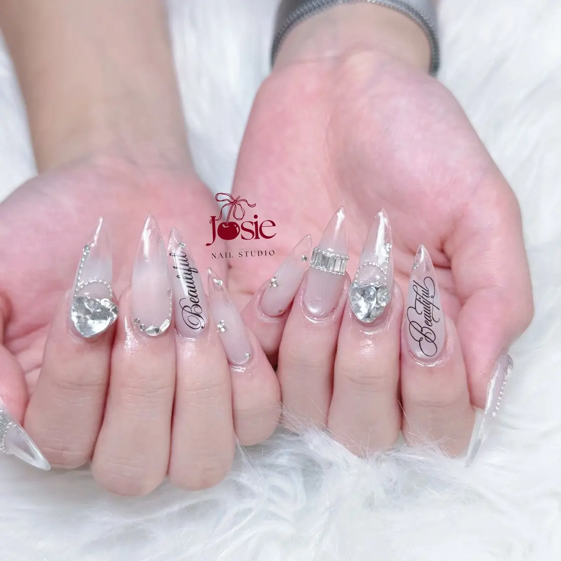ネイル 長さ出し フレンチネイル グラデーション 韓国ネイル ロングネイル ハンドネイル Josie nail salonのネイルデザイン