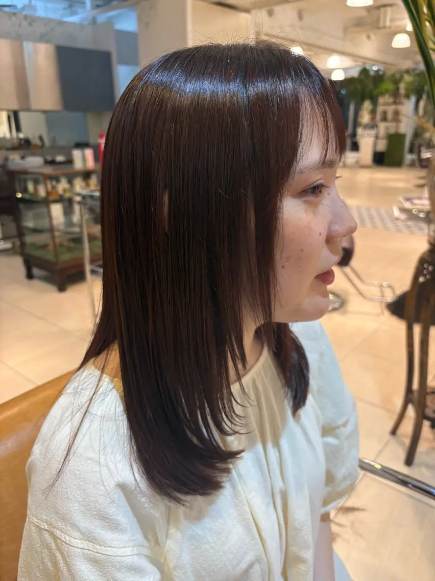 セミロング レイヤーカット 菊池 菜月のヘアスタイル
