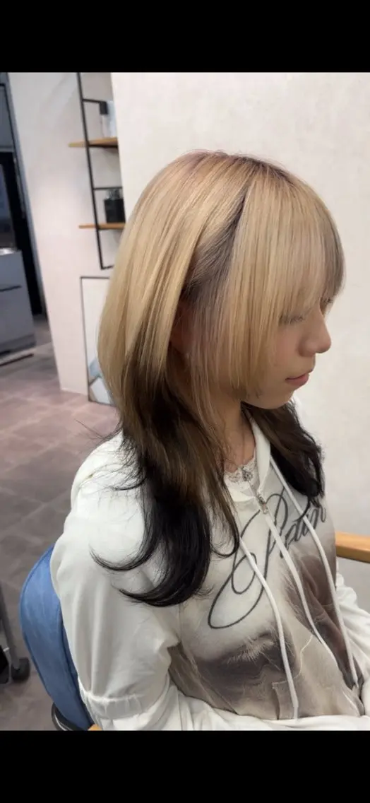セミロング ウルフカット カット 🌟心斎橋レイヤー 艶ハイトーン/ウルフのヘアスタイル