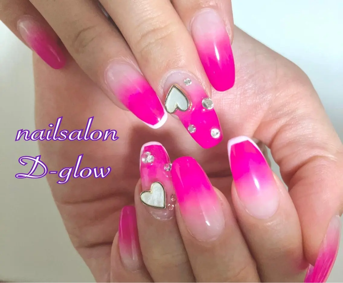 ネイル ハンドネイル ネイルサロン D-glowのネイルデザイン