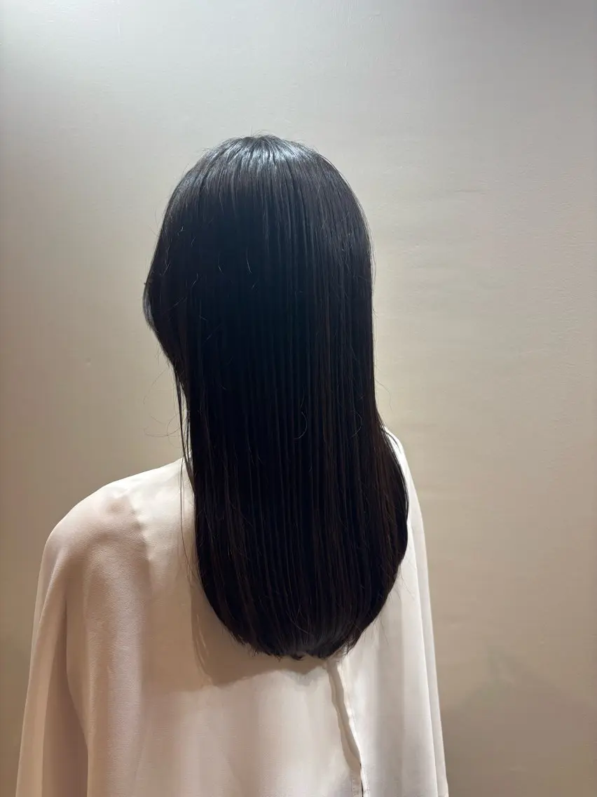 ロング 小原 瑠美那のヘアスタイル