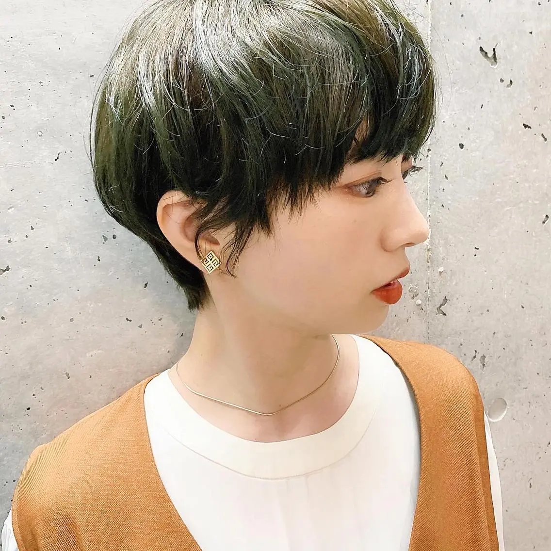 ショート カラー パーマ 中川 竜誠のヘアスタイル