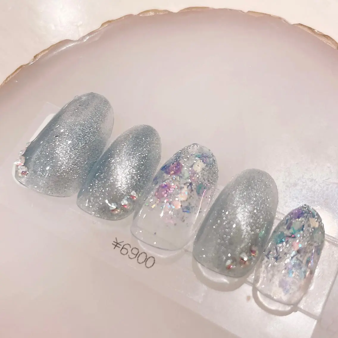 ネイル ブルー キラキラネイル マグネットネイル ハンドネイル CHIARA nailsのネイルデザイン
