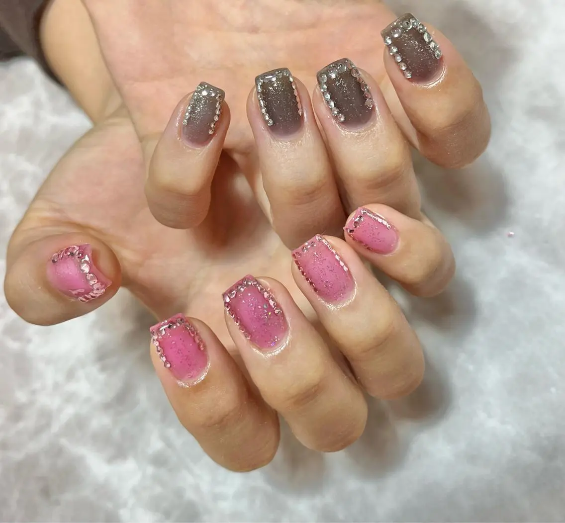 ネイル ジェルネイル キラキラネイル 韓国ネイル オフィスネイル パラジェル nails' it...のネイルデザイン