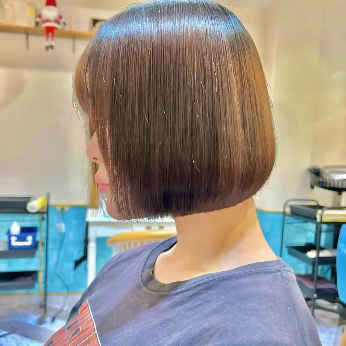 ミディアム カラー ヘアアレンジ 切りっぱなしボブ ボブ 縮毛矯正 髪質改善【縮毛矯正】 北千住 田邉 澪のヘアスタイル