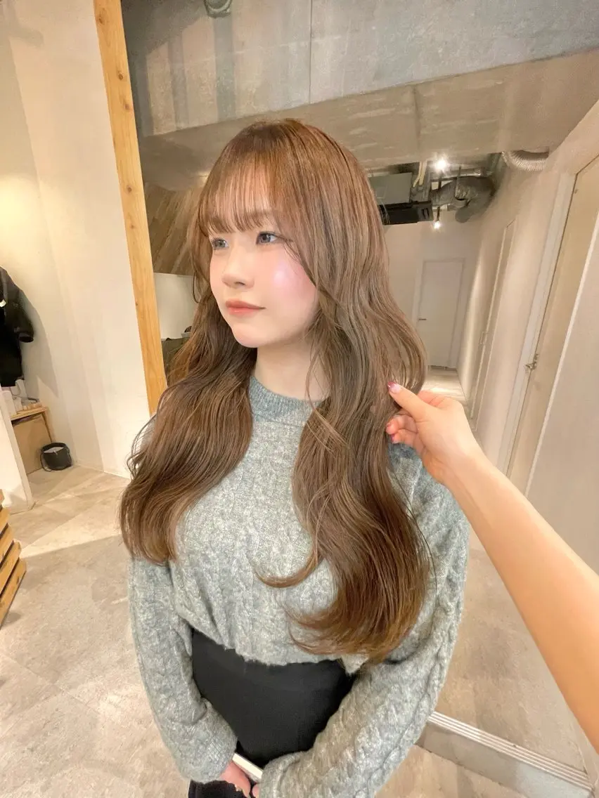 ロング カラー ベージュカラー ブリーチ ブラウンカラー ケアブリーチ マツオカ マコのヘアスタイル