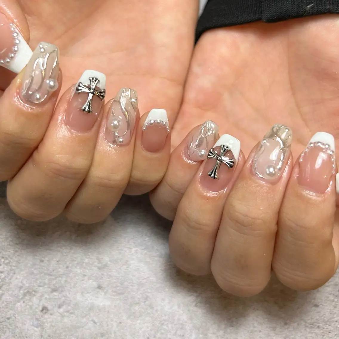 ネイル 持ち込み ニュアンスネイル シルバー ハンドネイル Reflection marikoのネイルデザイン