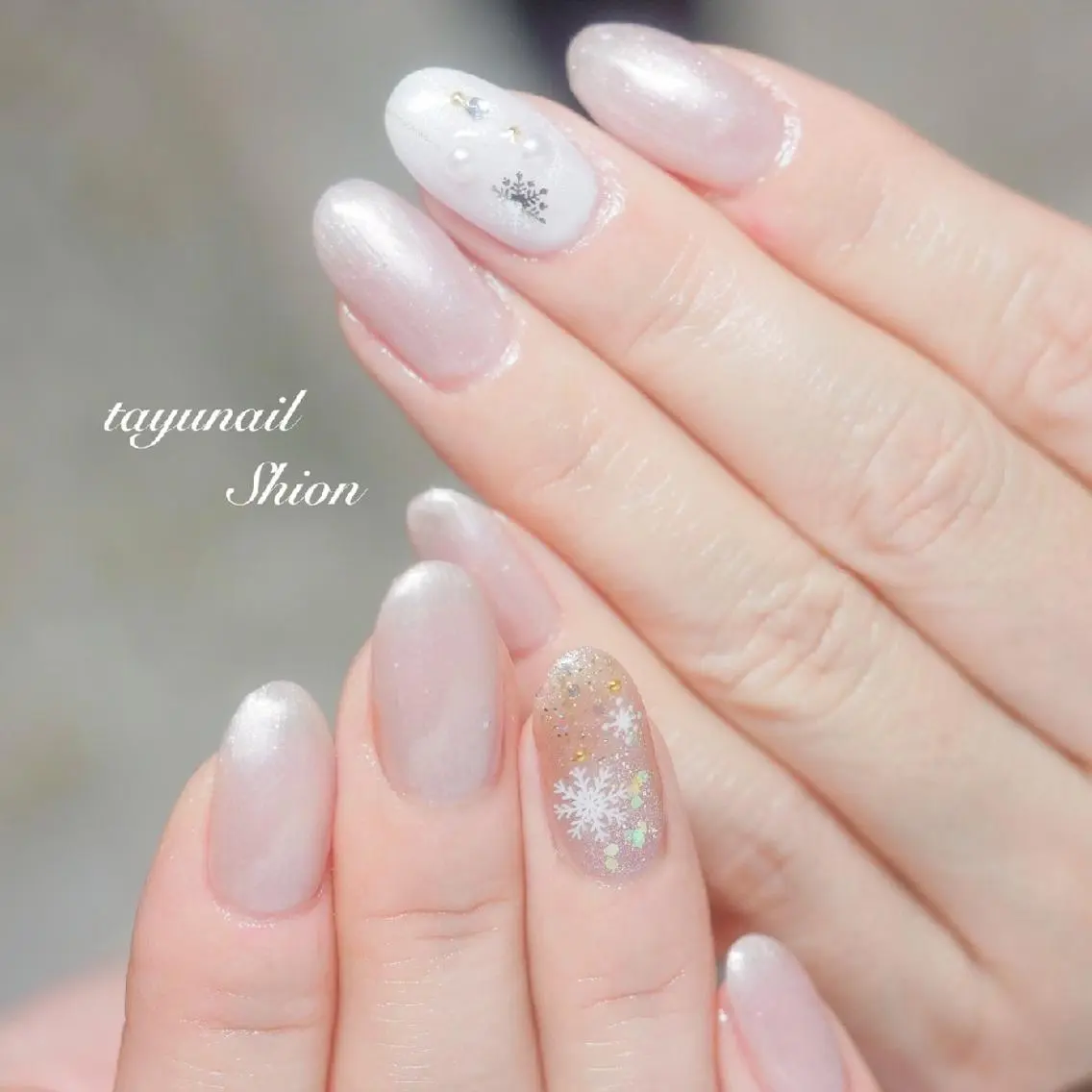 ネイル ブルー ジェルネイル キラキラネイル パラジェル 冬ネイル ネイルサロン 【たゆnail】のネイルデザイン