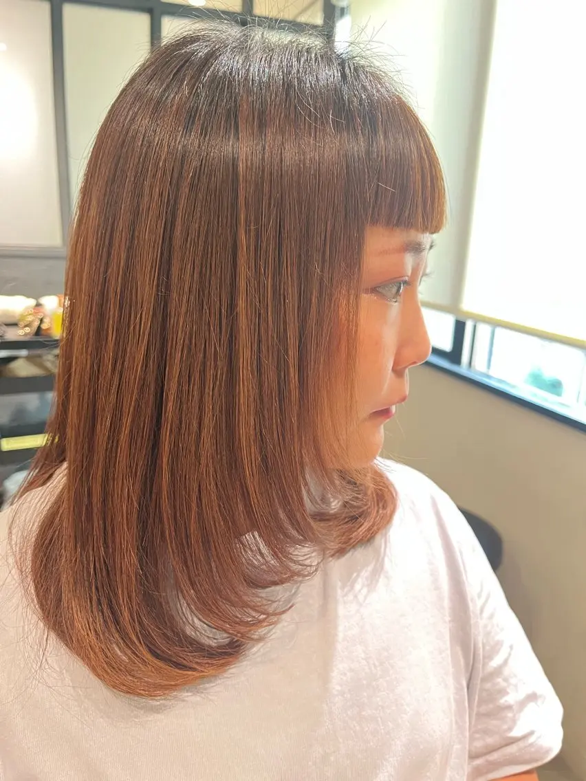 セミロング 小島 智子のヘアスタイル