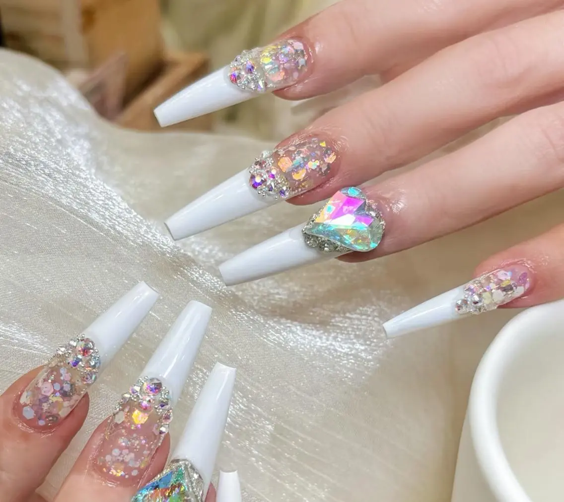 ネイル ハンドネイル 🎀 NaNa_nailのネイルデザイン