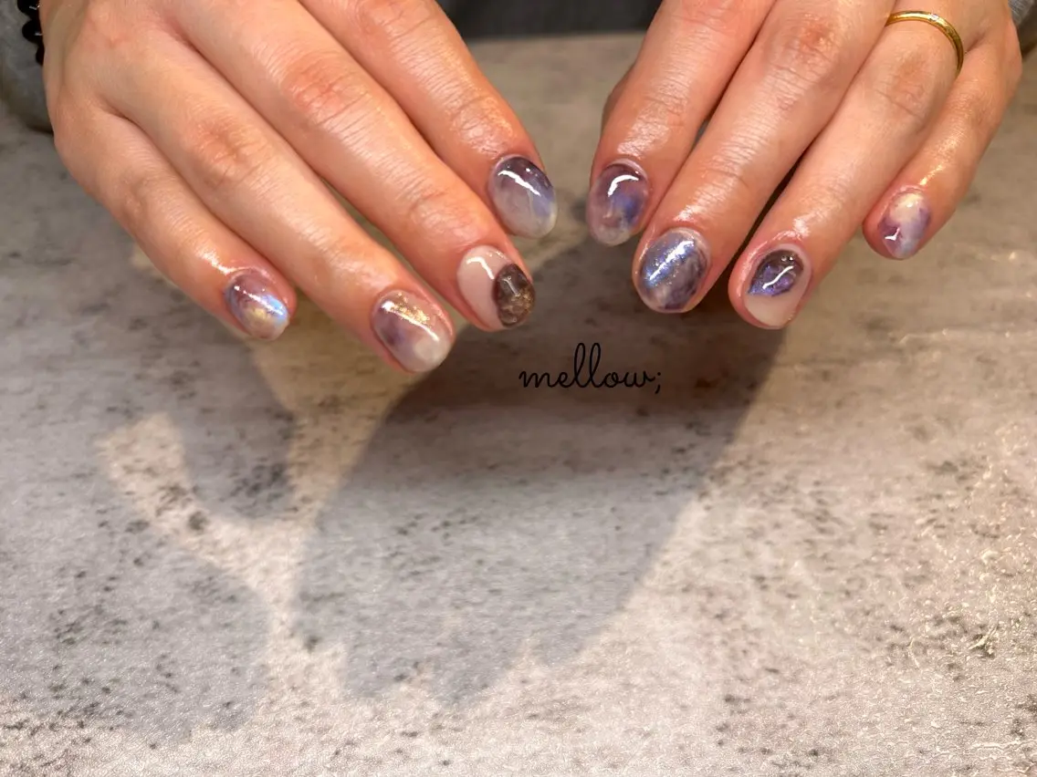 ネイル アートネイル オーロラネイル mellow:ｸﾙﾐ ﹡˖˟༝🎀˖˟ ༝のネイルデザイン