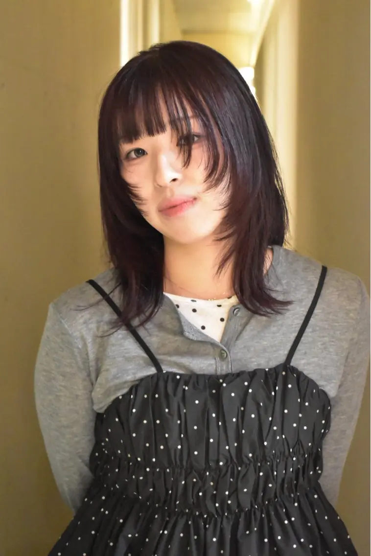 ミディアム カラー レッドカラー 吉田 紫音のヘアスタイル