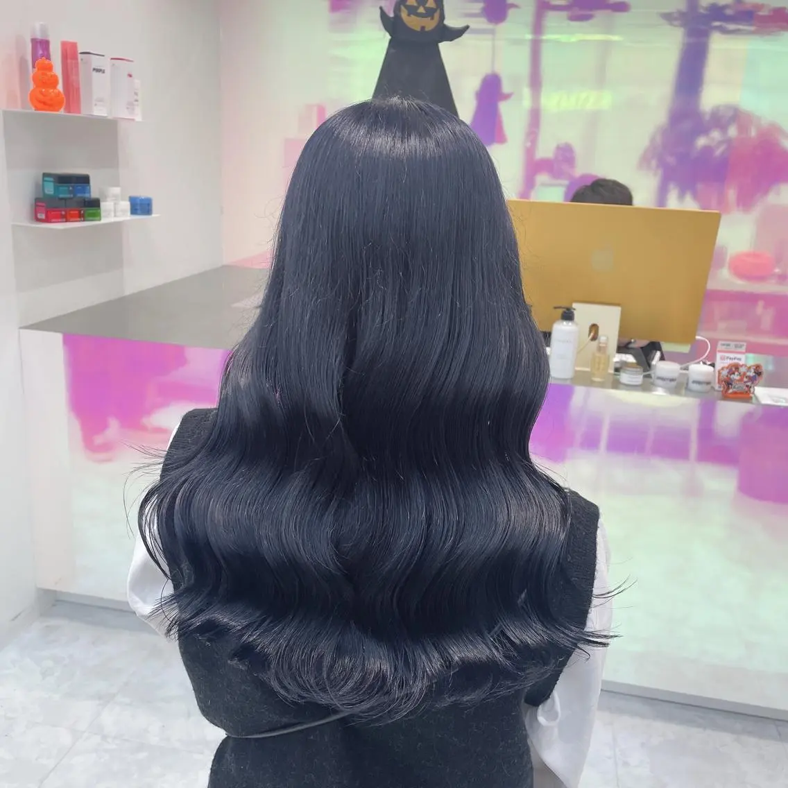 ロング カラー ヘアアレンジ ベージュカラー 黒髪 ブリーチ ブルーカラー ブルーブラック 韓国ヘア指名率 No. 1小堀京介のヘアスタイル