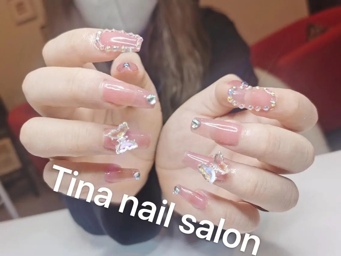 ネイル ハンドネイル Tinaネイル 難波のネイルデザイン