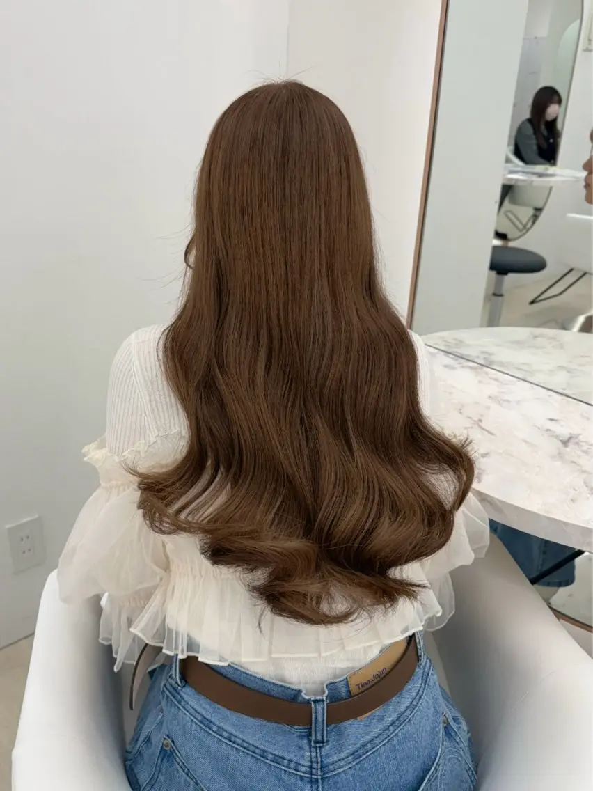 ロング カラー miyuu / ioe  茶屋町のヘアスタイル