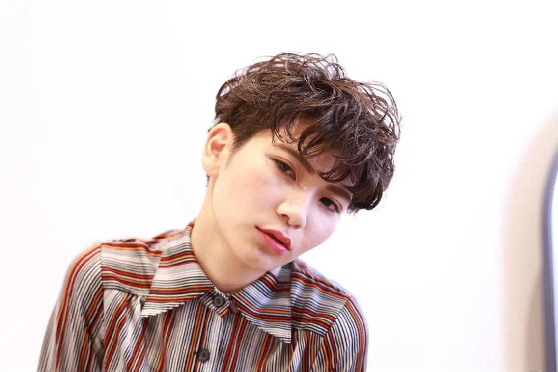 ショート ショートヘア くるくるパーマ aikoのヘアスタイル