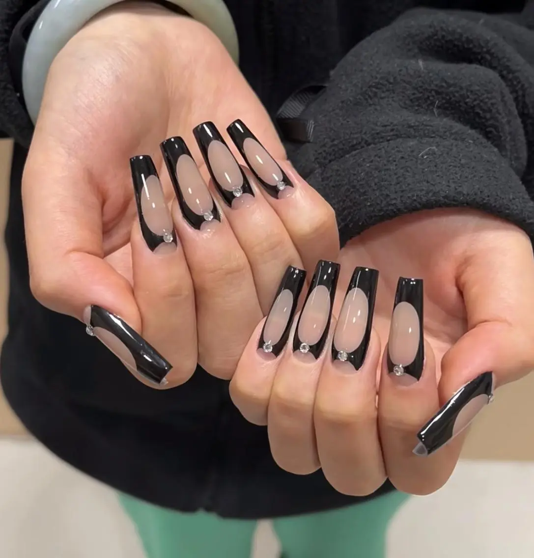 ネイル ハンドネイル ハンドケア 🍑 momo_nailのネイルデザイン
