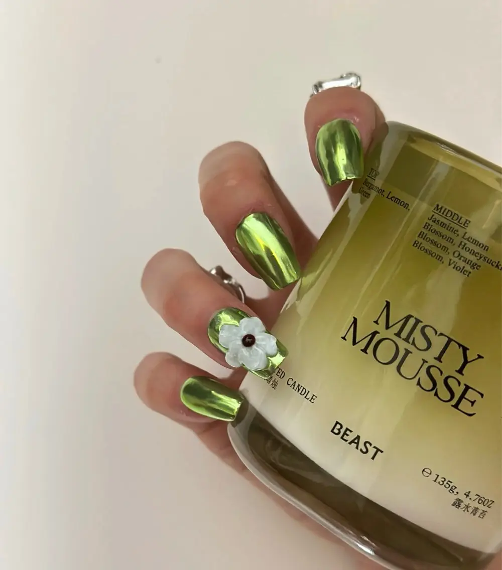 ネイル オーロラネイル フラワーネイル フットネイル フレンチネイル ジェルネイル ハンドネイル BabyYouMi nailのネイルデザイン