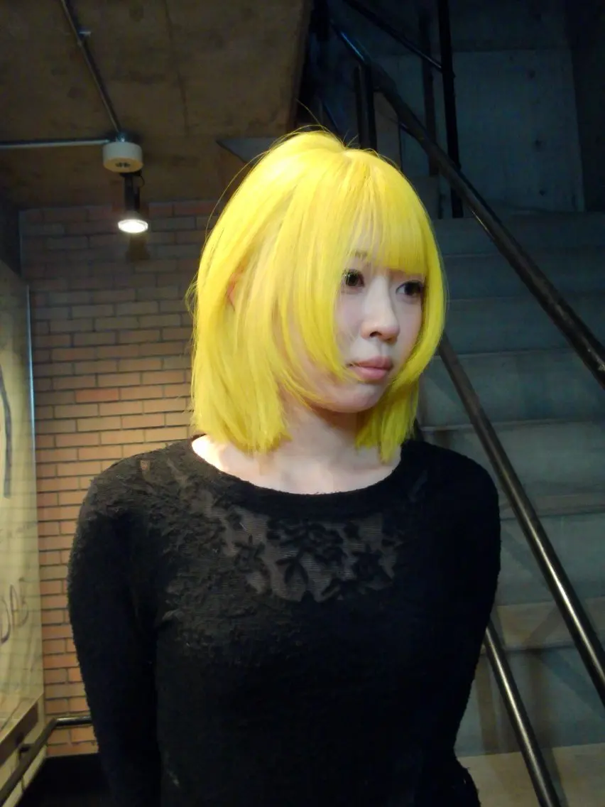 ミディアム カラー イエローカラー カット ヘアカラー レイヤーパーマ /表参道/関端のヘアスタイル