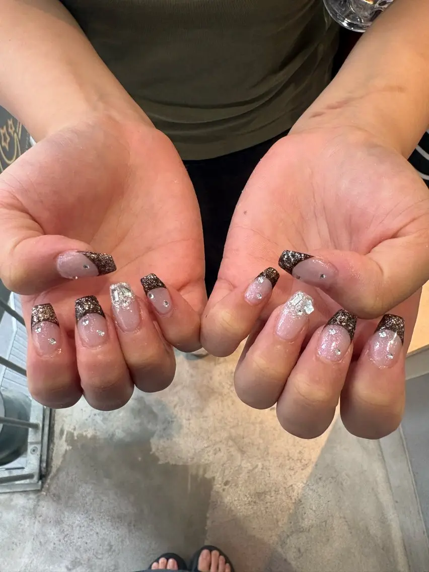 ネイル フレンチネイル キラキラネイル 💞WOLTOKYO 池袋💞Emiriのネイルデザイン