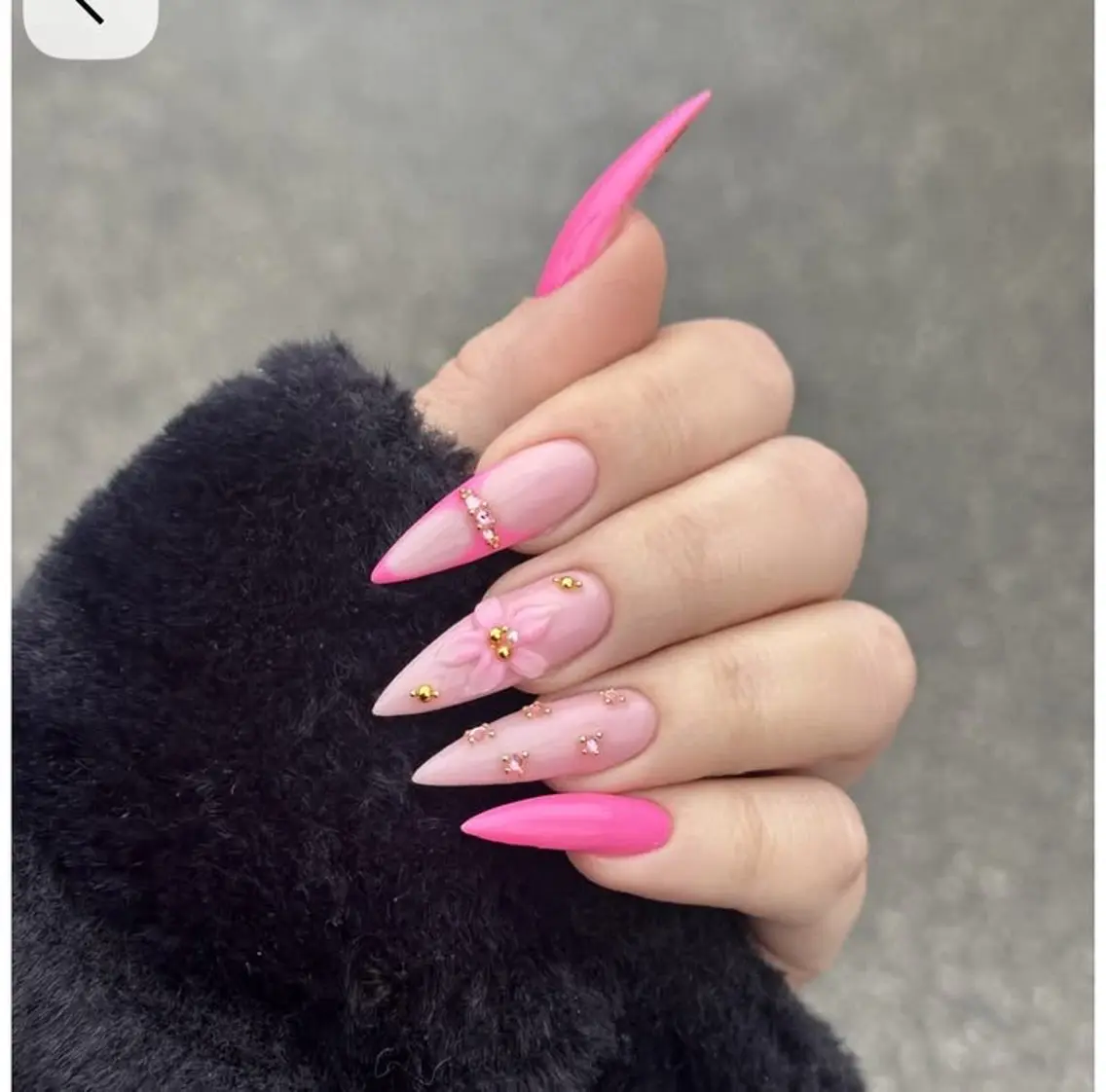 ネイル フラワーネイル ジェルネイル キラキラネイル 韓国ネイル マグネットネイル ハンドネイル Blingg NailStudioのネイルデザイン