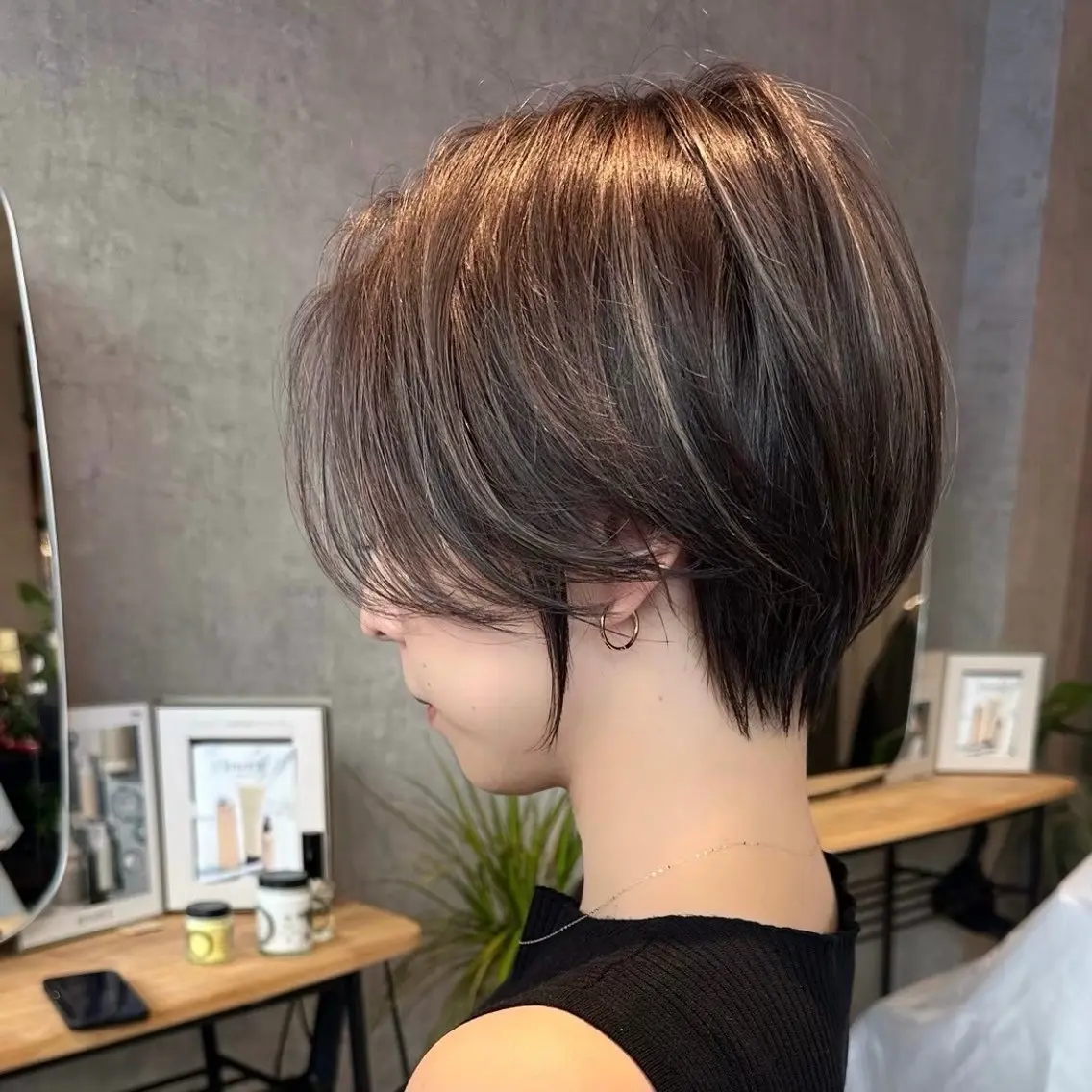 ショート カラー ヘアカラー 富田 実桜のヘアスタイル