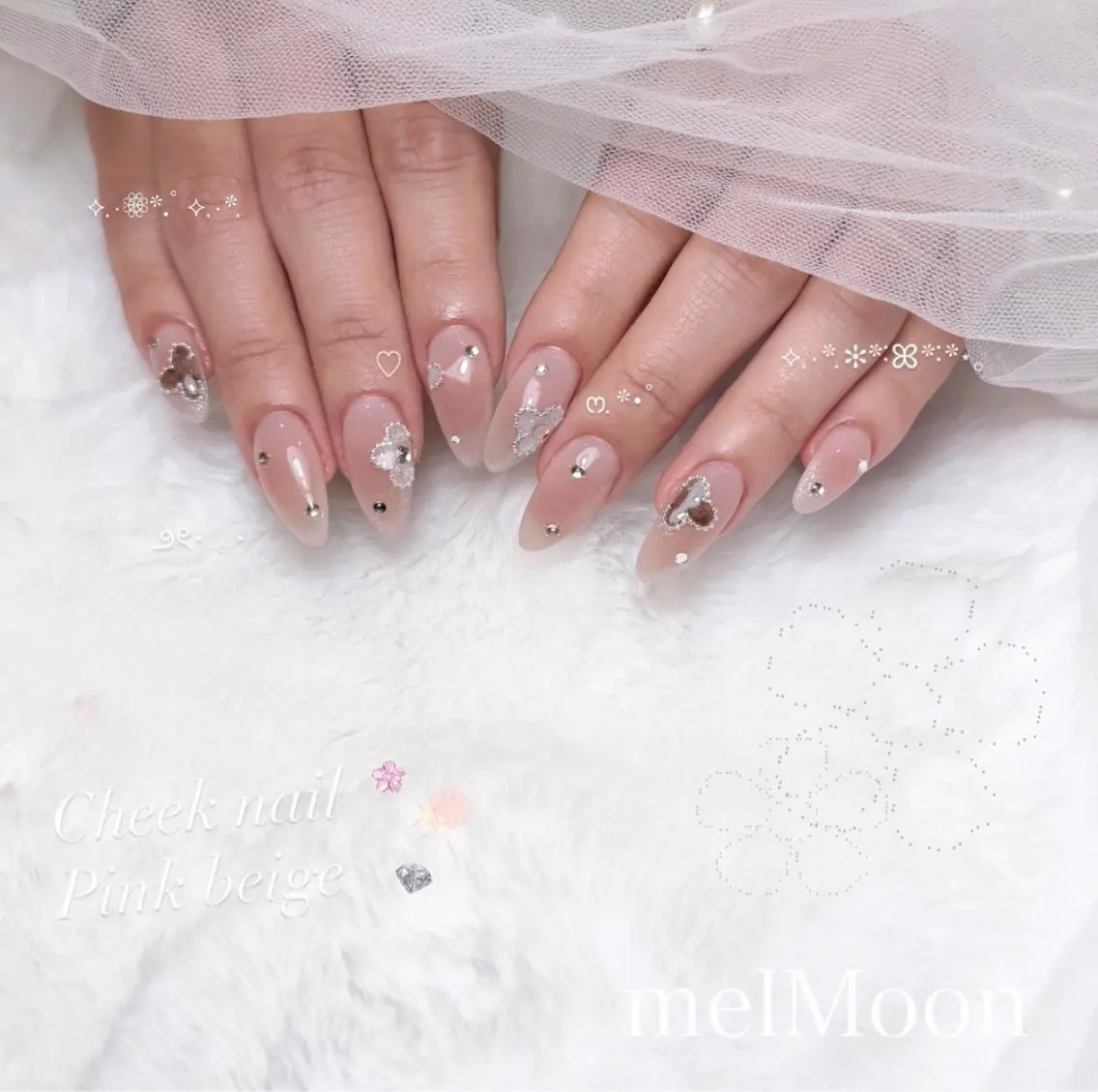 ネイル ハンドネイル melMoon .のネイルデザイン