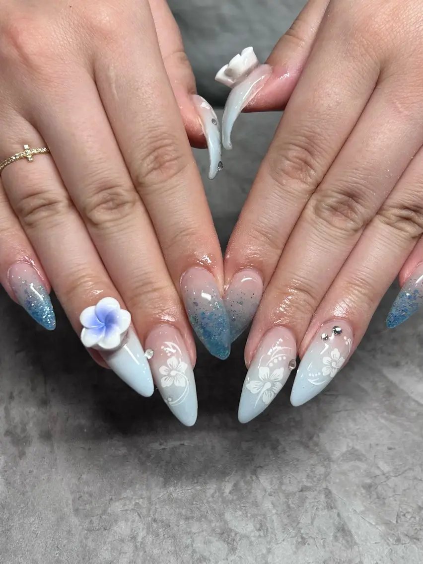 ネイル IROHA NAIL 愛音のネイルデザイン