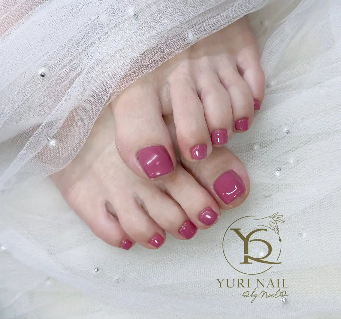ネイル ハンドネイル フットネイル ハンドケア YURI Nail NARITAのネイルデザイン