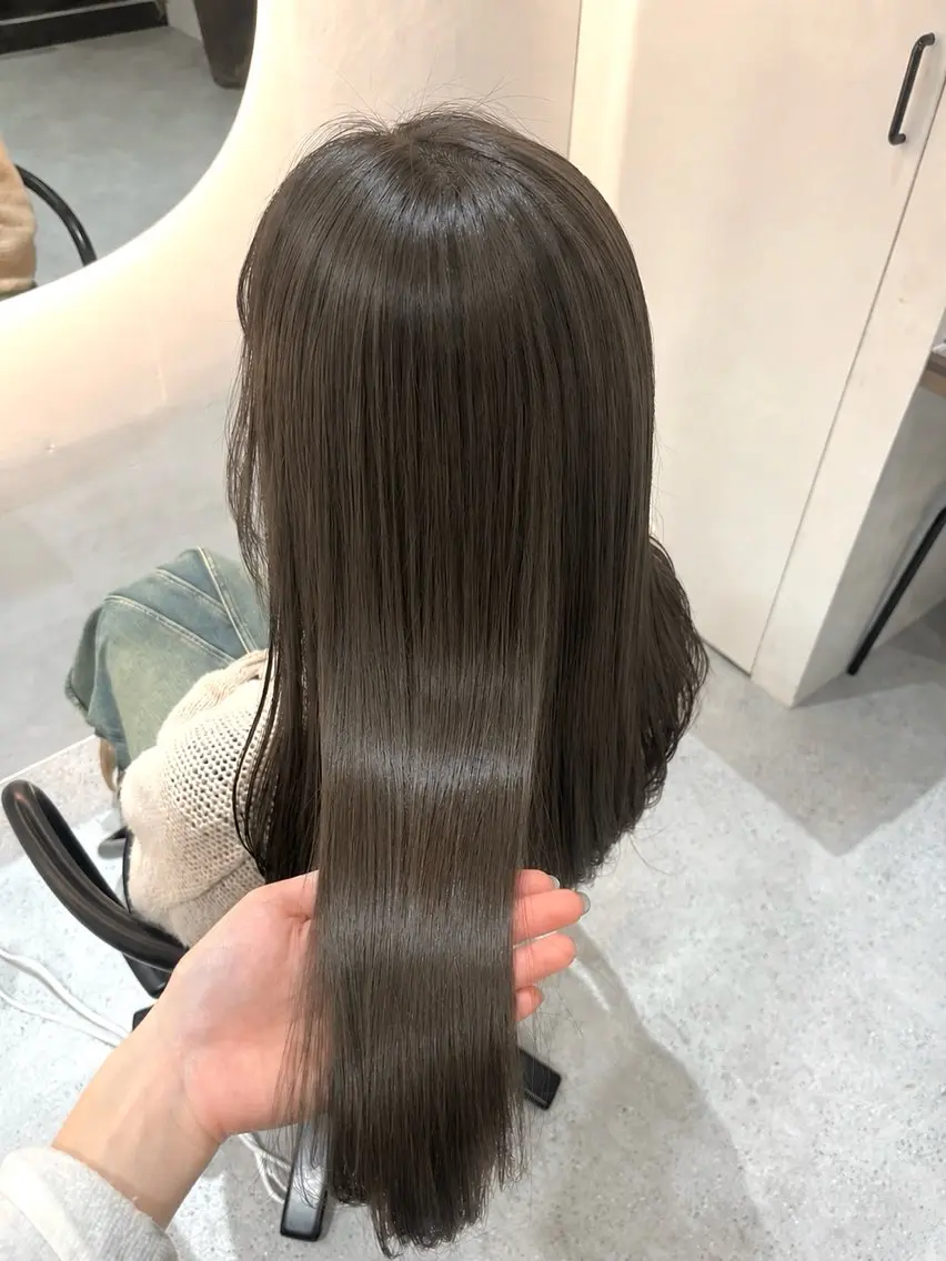 カラー ヘアカラー 池谷 茉耶のヘアスタイル