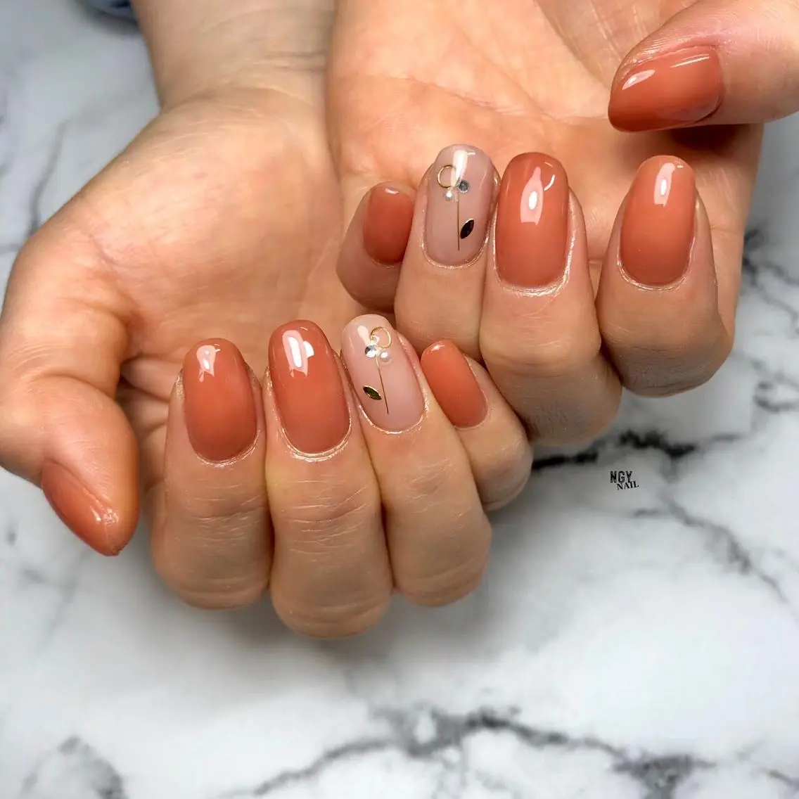 ネイル ニュアンスネイル オフィスネイル ワンカラーネイル シンプルネイル NAIL NOWのネイルデザイン