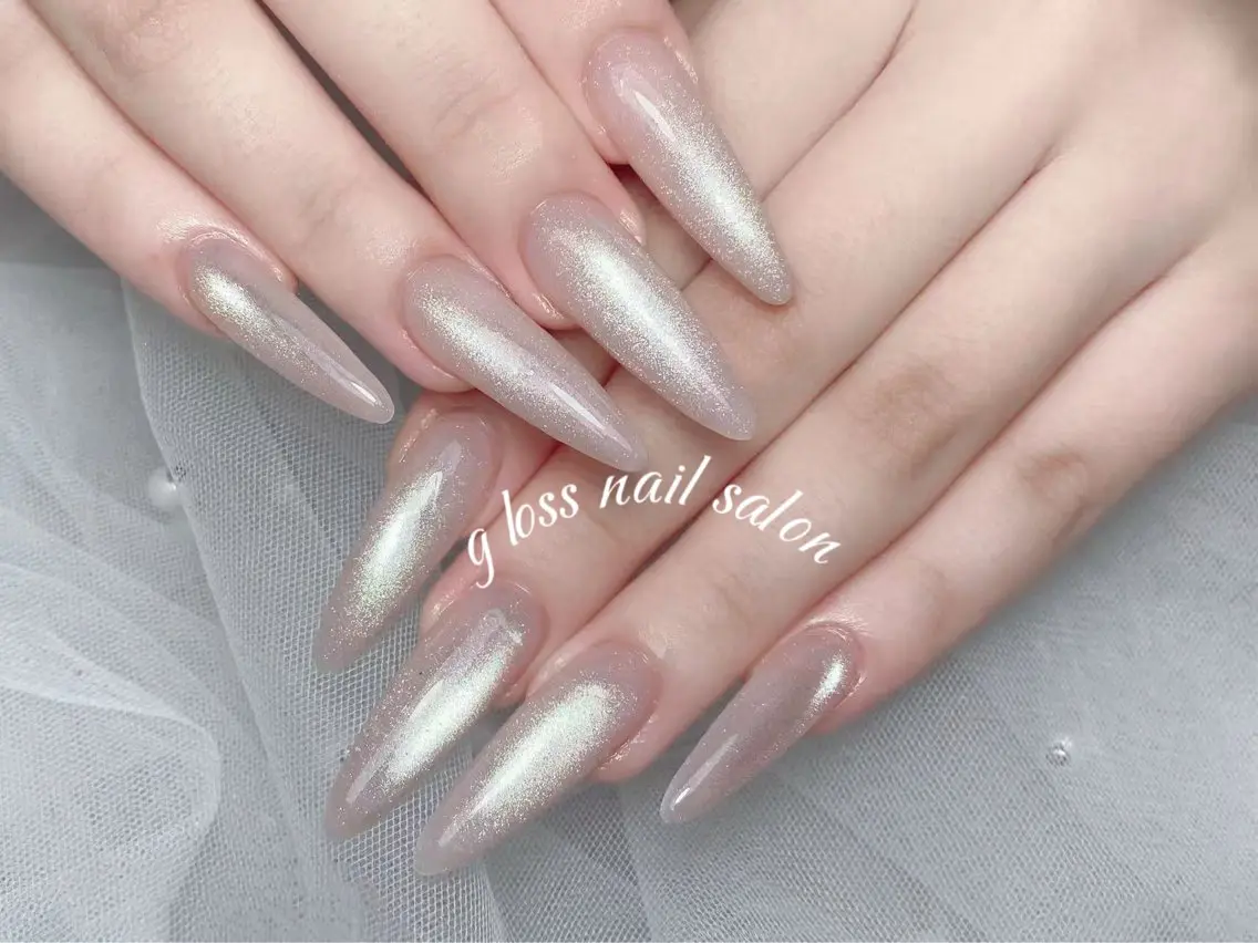 ネイル りこ🫧 gloss nailのネイルデザイン