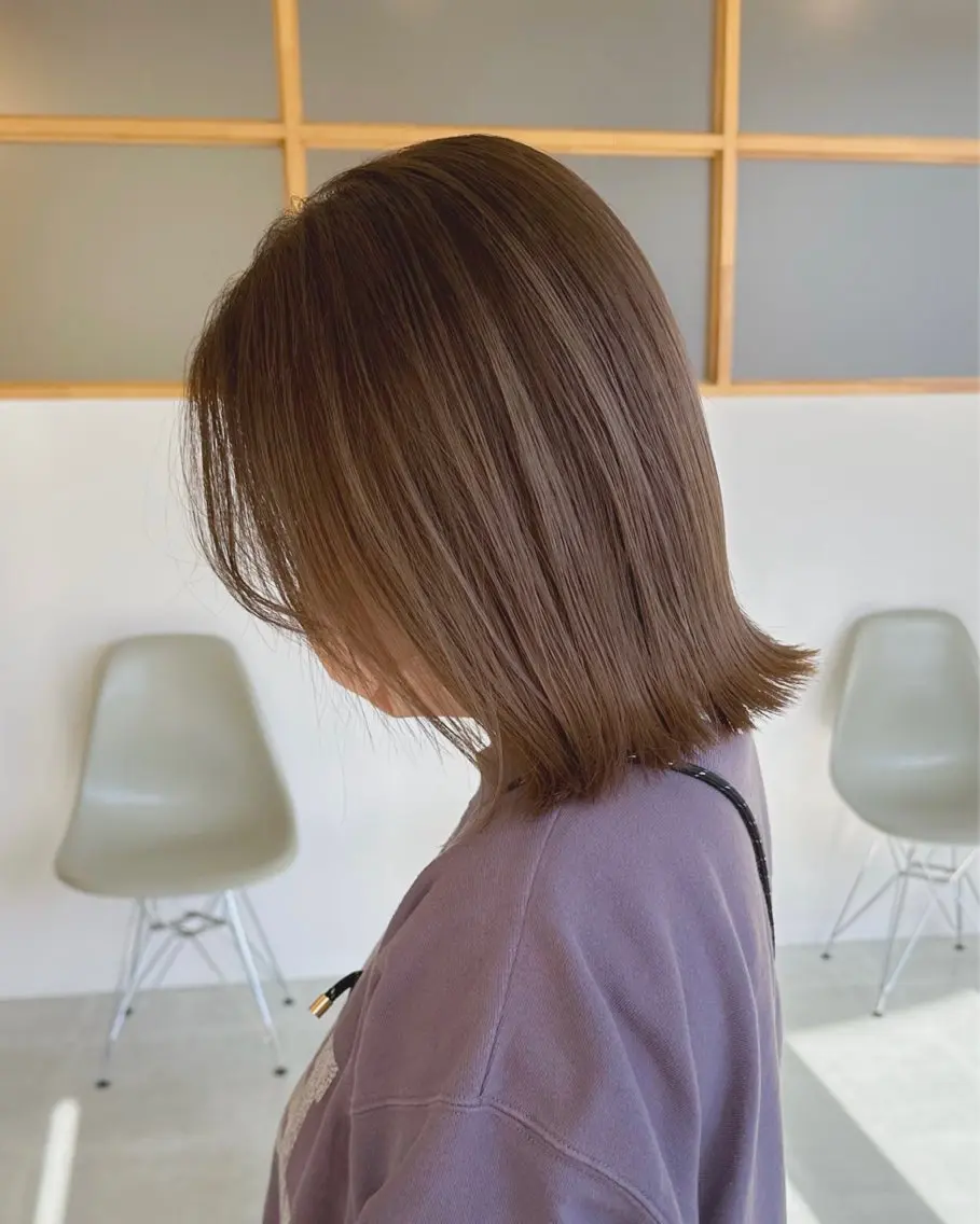 ミディアム カラー ベージュカラー ブリーチ カット ヘアカラー トリートメント 吉田 浩太郎のヘアスタイル