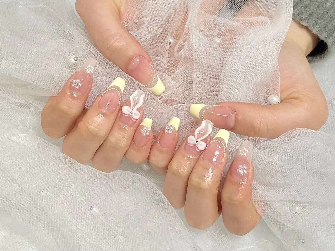 ネイル _WHITE+ 南海難波店のネイルデザイン