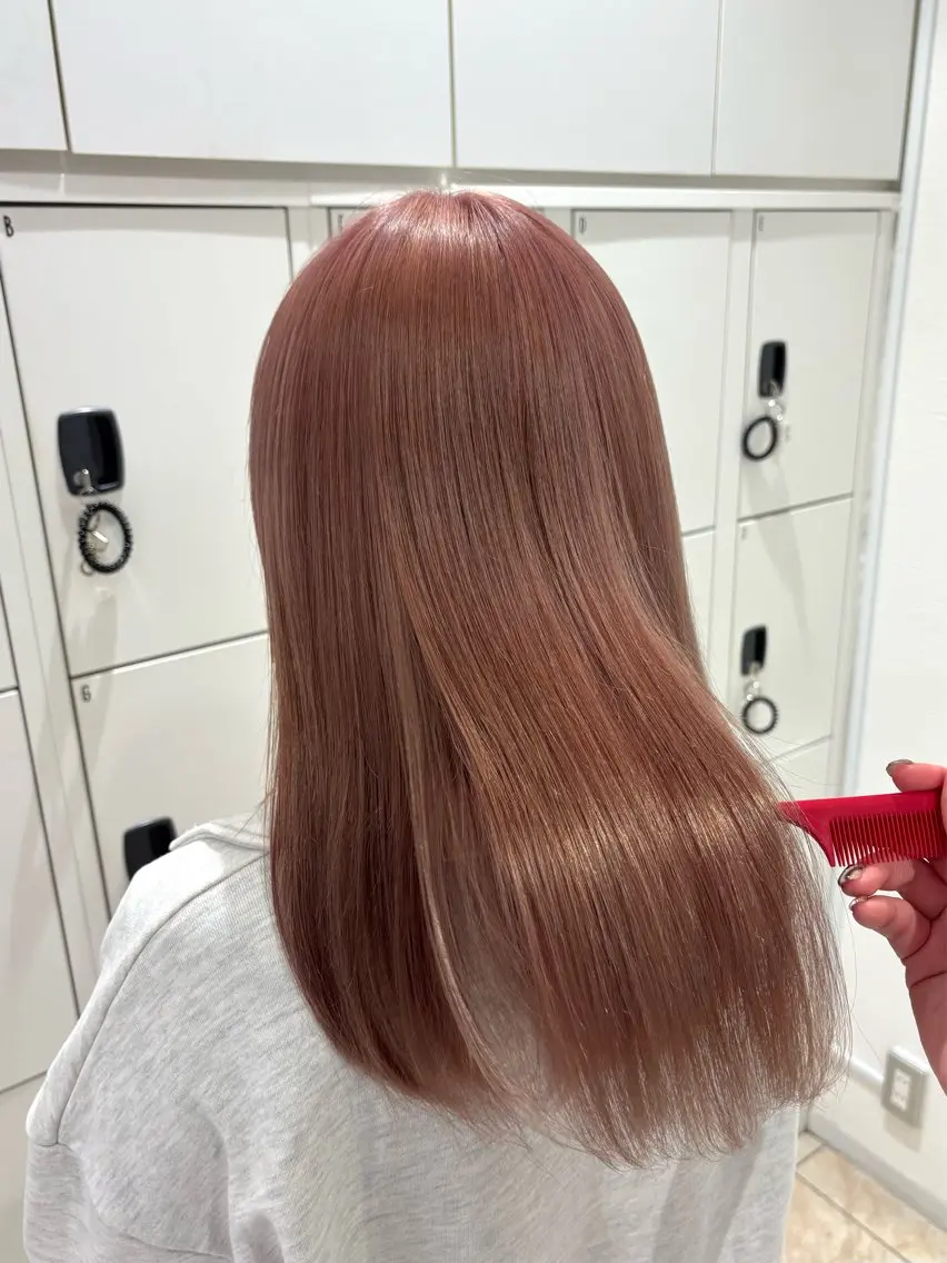ロング カラー ブリーチ ピンクカラー ヘアカラー miho‪𓂃 透明感/レイヤーのヘアスタイル