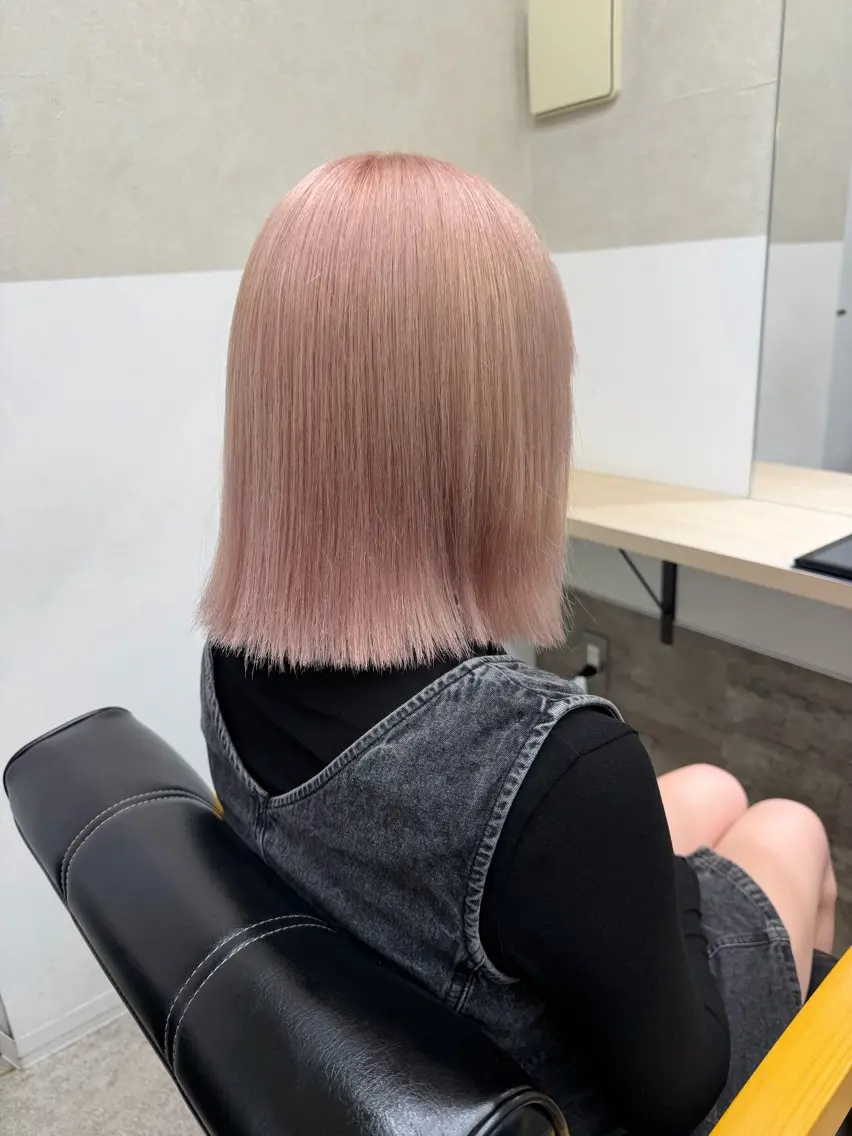 ショート カラー ブリーチ ヘアカラー トリートメント 🎀透明感 カラーHiROEのヘアスタイル